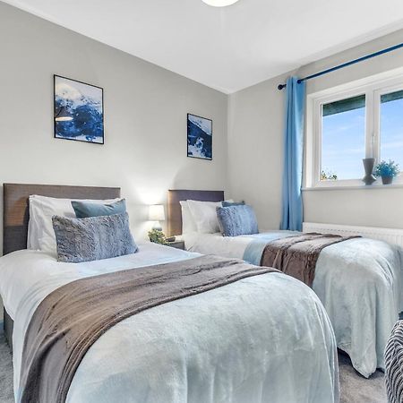 Mk 2-Bedroom Contractor'S Gem, 5 Beds, Sleeps 6, Free Parking Milton Keynes Extérieur photo