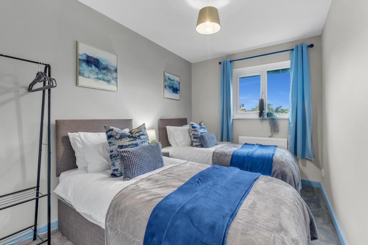 Mk 2-Bedroom Contractor'S Gem, 5 Beds, Sleeps 6, Free Parking Milton Keynes Extérieur photo