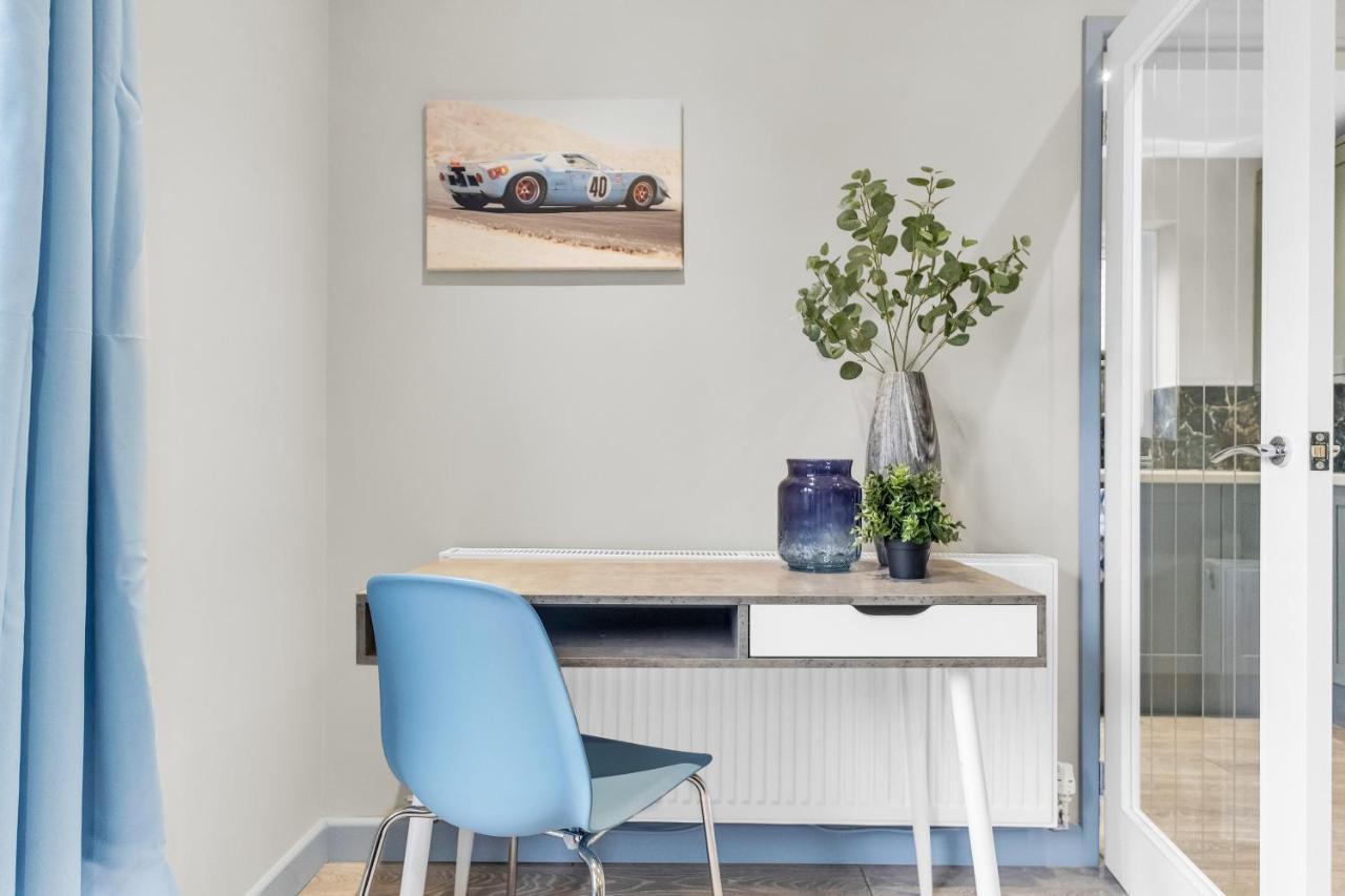 Mk 2-Bedroom Contractor'S Gem, 5 Beds, Sleeps 6, Free Parking Milton Keynes Extérieur photo