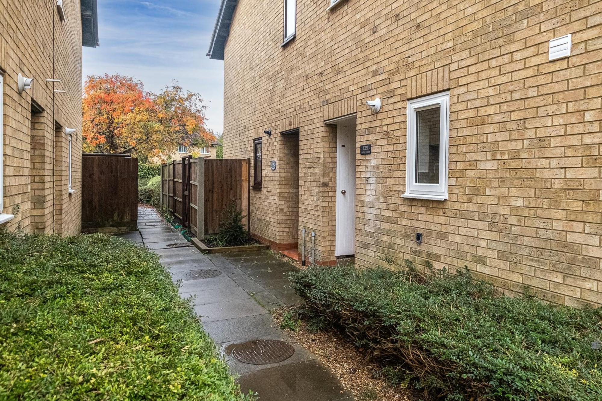 Mk 2-Bedroom Contractor'S Gem, 5 Beds, Sleeps 6, Free Parking Milton Keynes Extérieur photo
