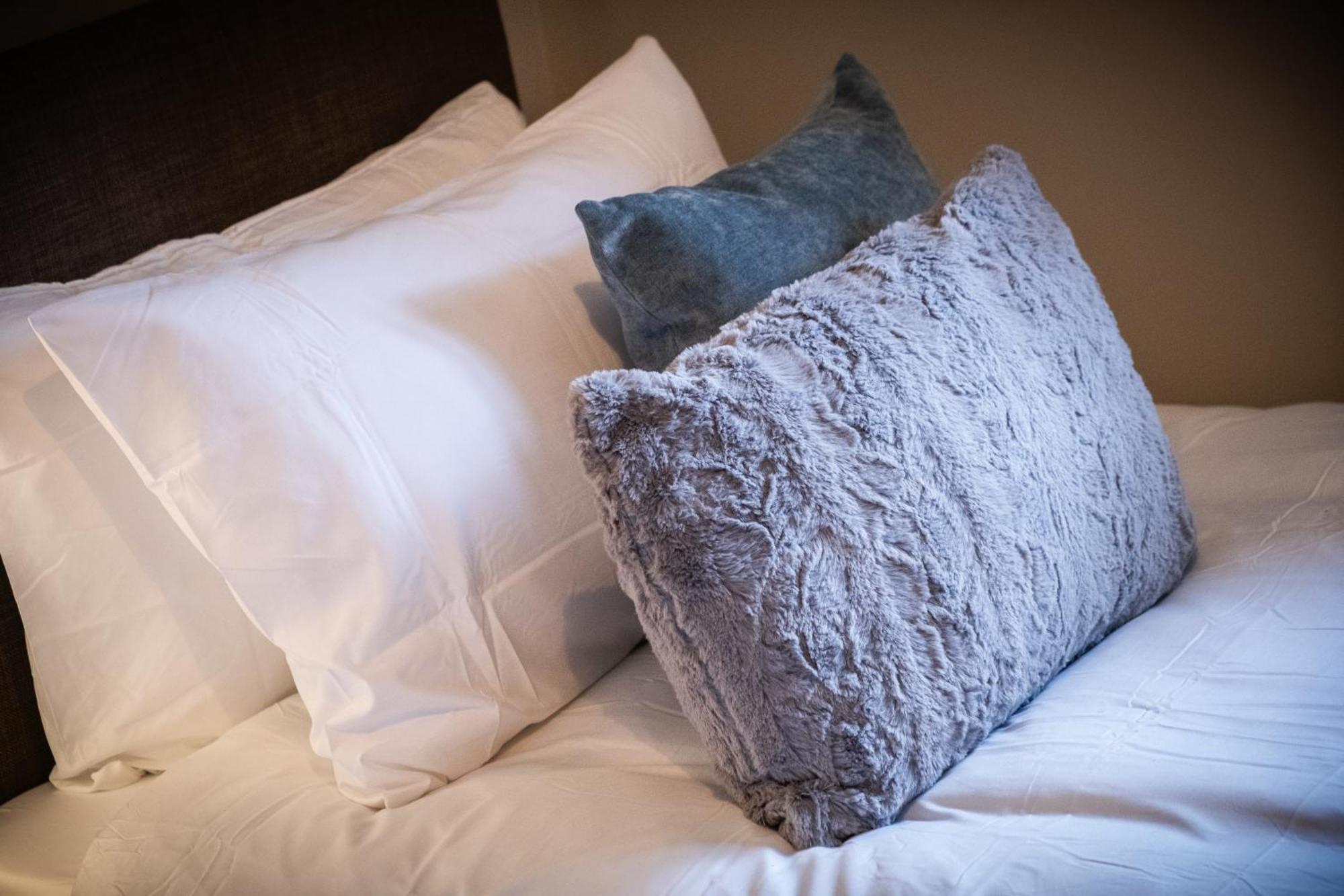 Mk 2-Bedroom Contractor'S Gem, 5 Beds, Sleeps 6, Free Parking Milton Keynes Extérieur photo