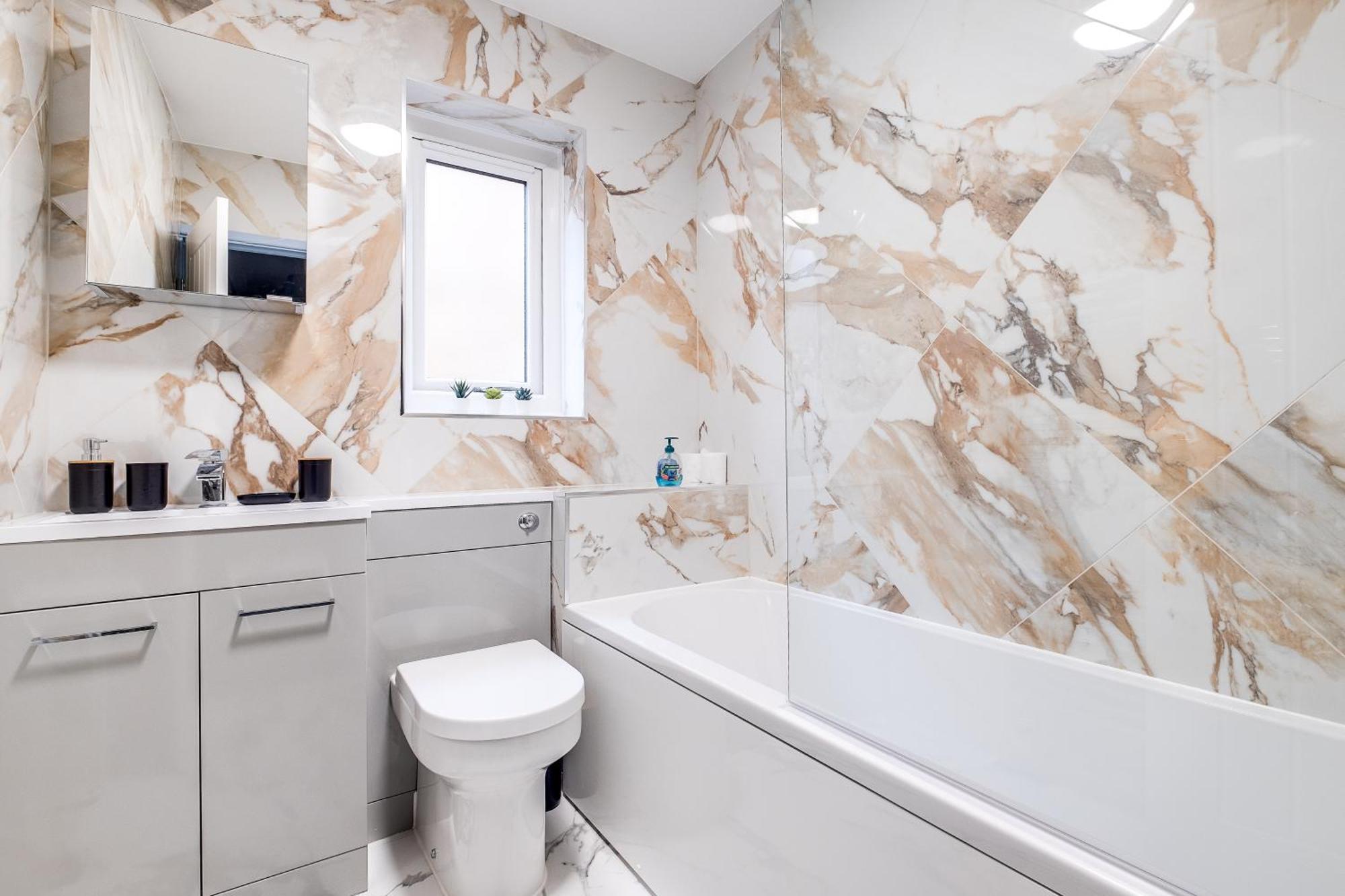 Mk 2-Bedroom Contractor'S Gem, 5 Beds, Sleeps 6, Free Parking Milton Keynes Extérieur photo